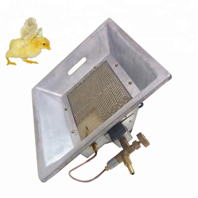 ひよこの家を耕作している赤外線陶磁器の保育箱バーナーのヒーターのバイオガスのブタンLPGのひよこ